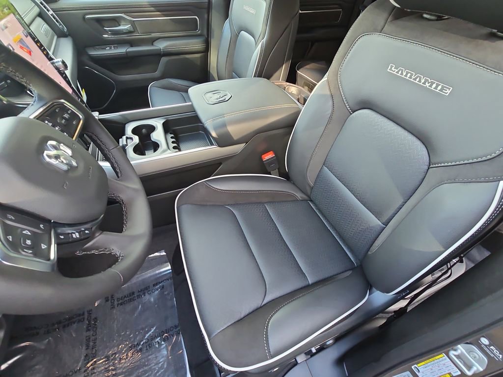 New 2026 RAM 1500 Laramie w/ Off Road Group image 15