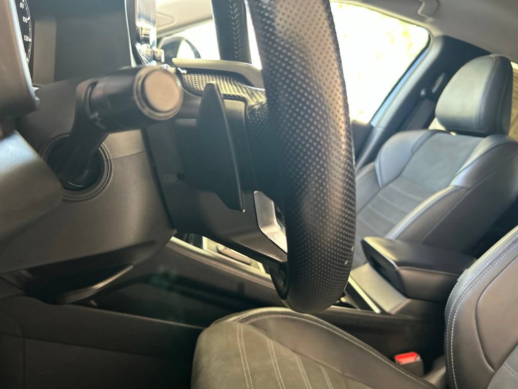 Used 2024 Mitsubishi Outlander FWD image 44