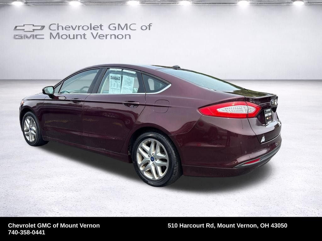 Used 2013 Ford Fusion SE FWD image 3