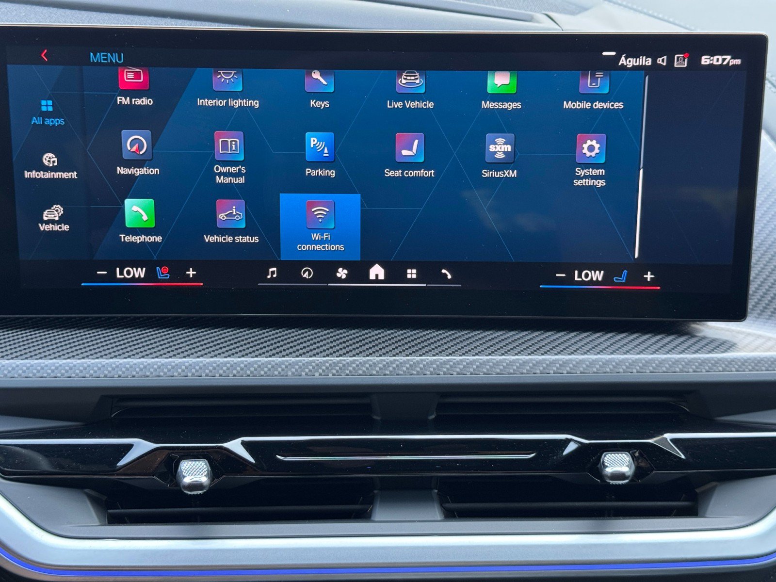 Used 2024 BMW XM AWD/4WD image 28