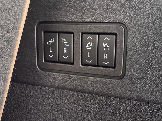 Certified 2021 Cadillac XT6 Premium Luxury w/ Platinum Package image 30