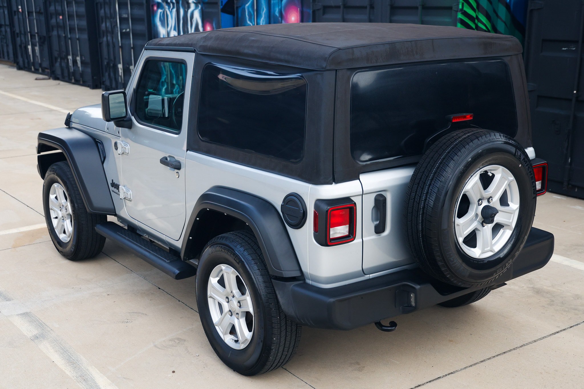 Used 2022 Jeep Wrangler Sport AWD/4WD image 8