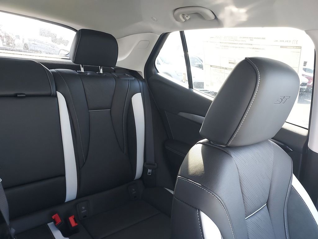 New 2026 Buick Envision Sport Touring image 14