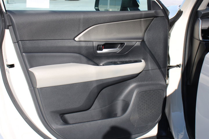 Certified 2024 Toyota Grand Highlander XLE image 10