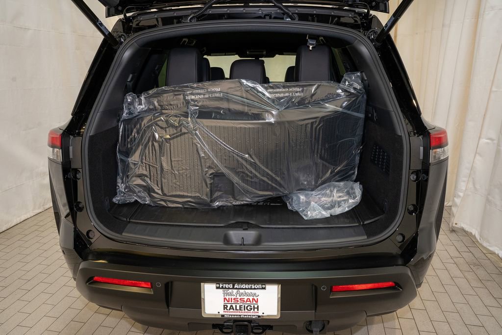New 2026 Nissan Pathfinder Rock Creek image 6