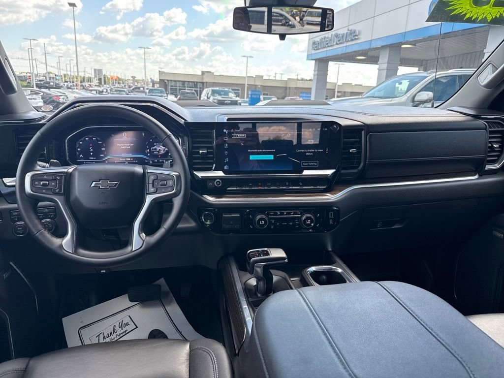 Used 2025 Chevrolet Silverado 1500 LT Trail Boss w/ Convenience Package II image 15