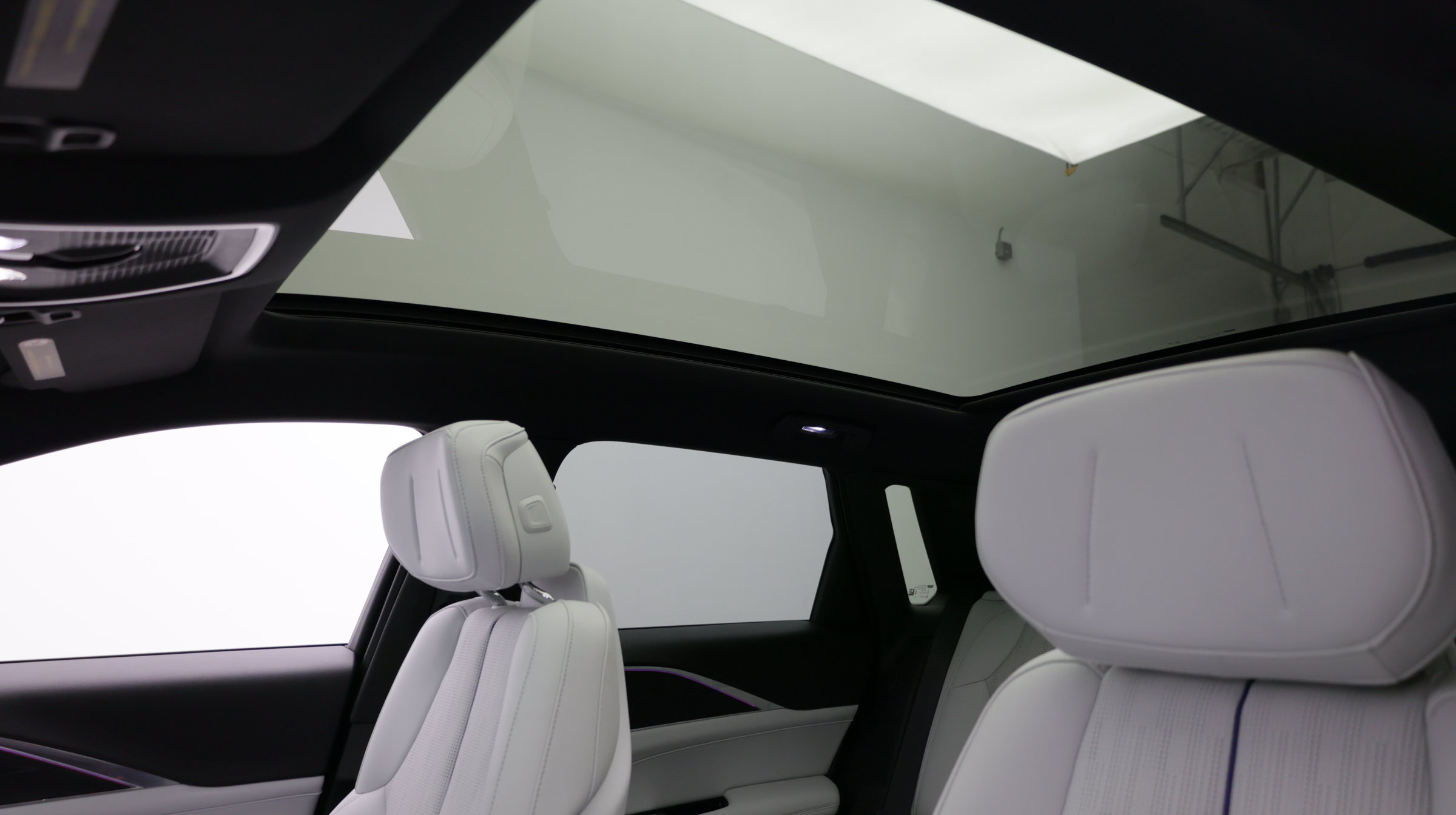 Used 2024 Cadillac Lyriq Luxury RWD image 25