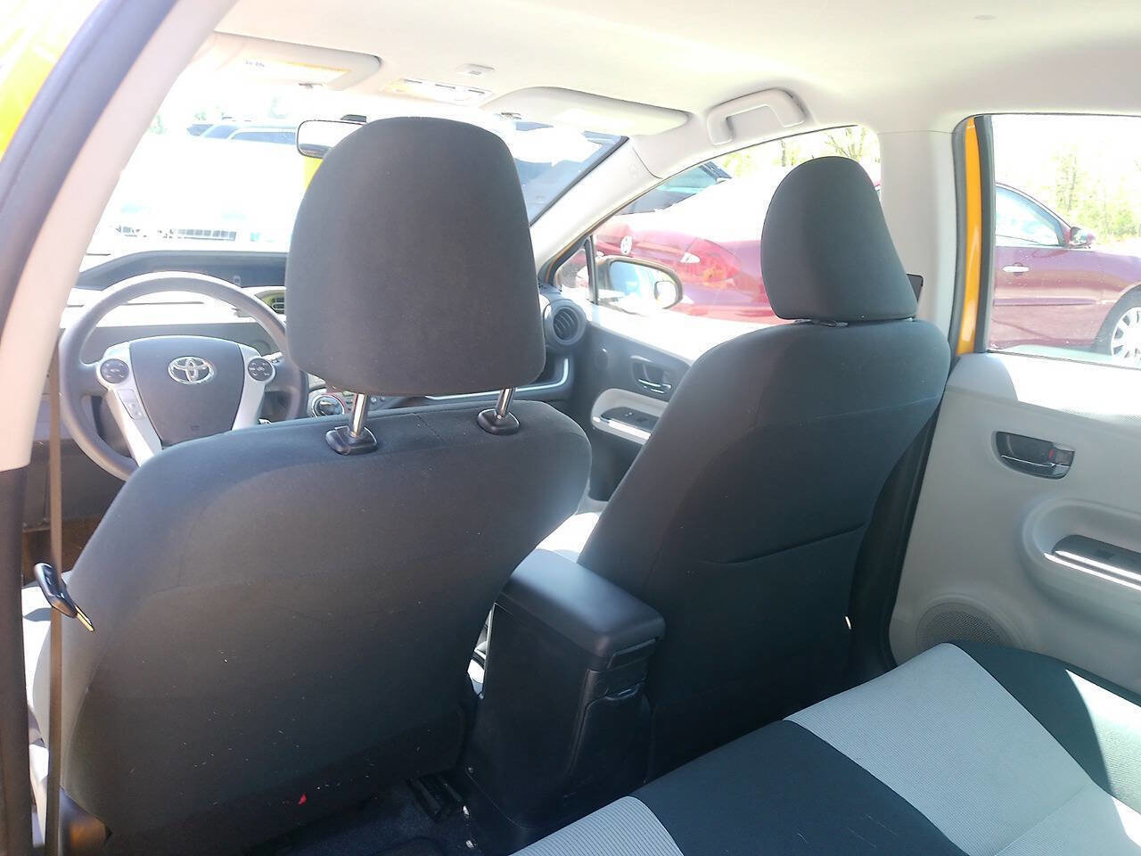 Used 2014 Toyota Prius C Two FWD image 38