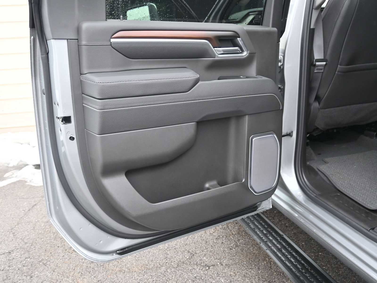 New 2026 GMC Sierra 3500 Denali w/ Denali Reserve Package image 12