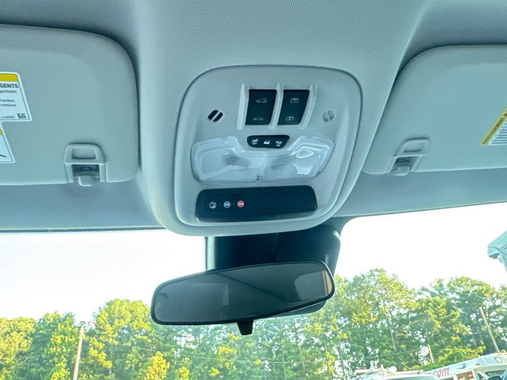 New 2026 Chevrolet TrailBlazer LT w/ LT Cold Weather Package FWD image 19