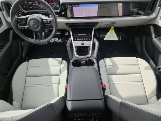 New 2025 Porsche Cayenne Turbo image 13