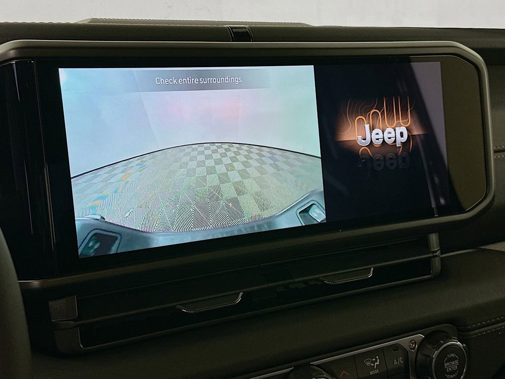 New 2026 Jeep Gladiator Sahara image 18