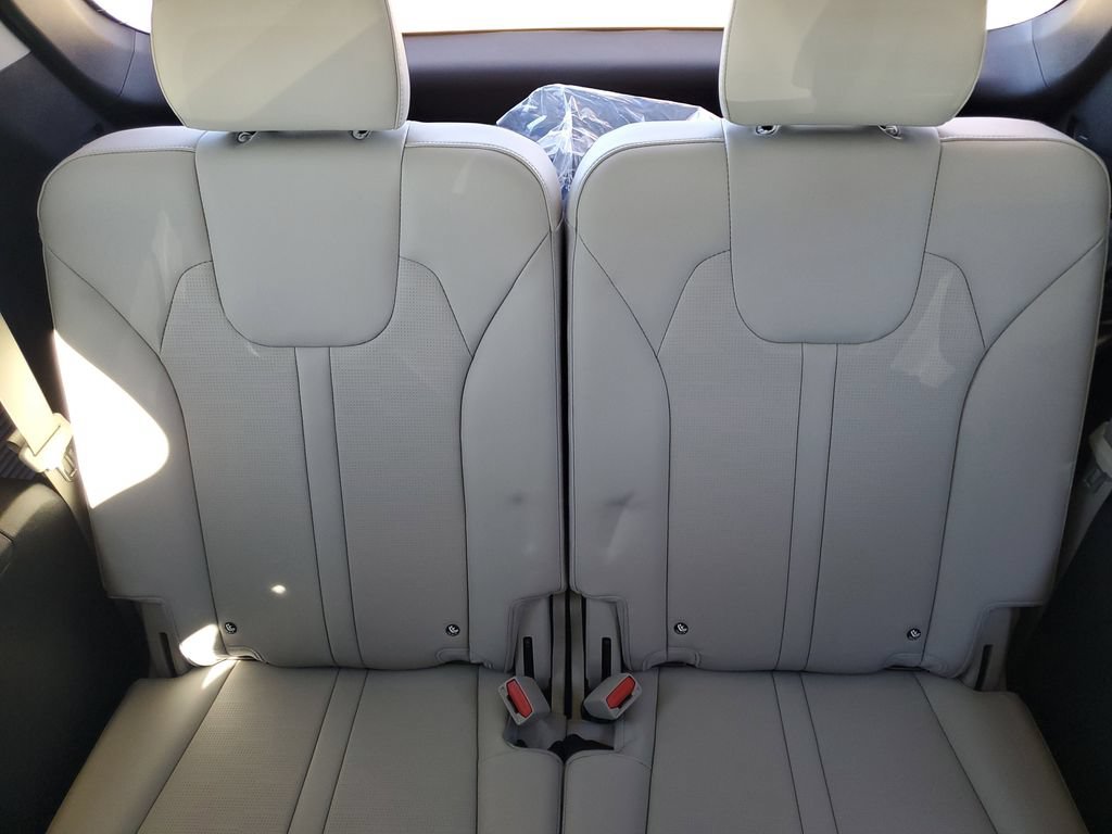 New 2026 Kia Sorento S w/ S Panoramic Sunroof Package FWD image 23
