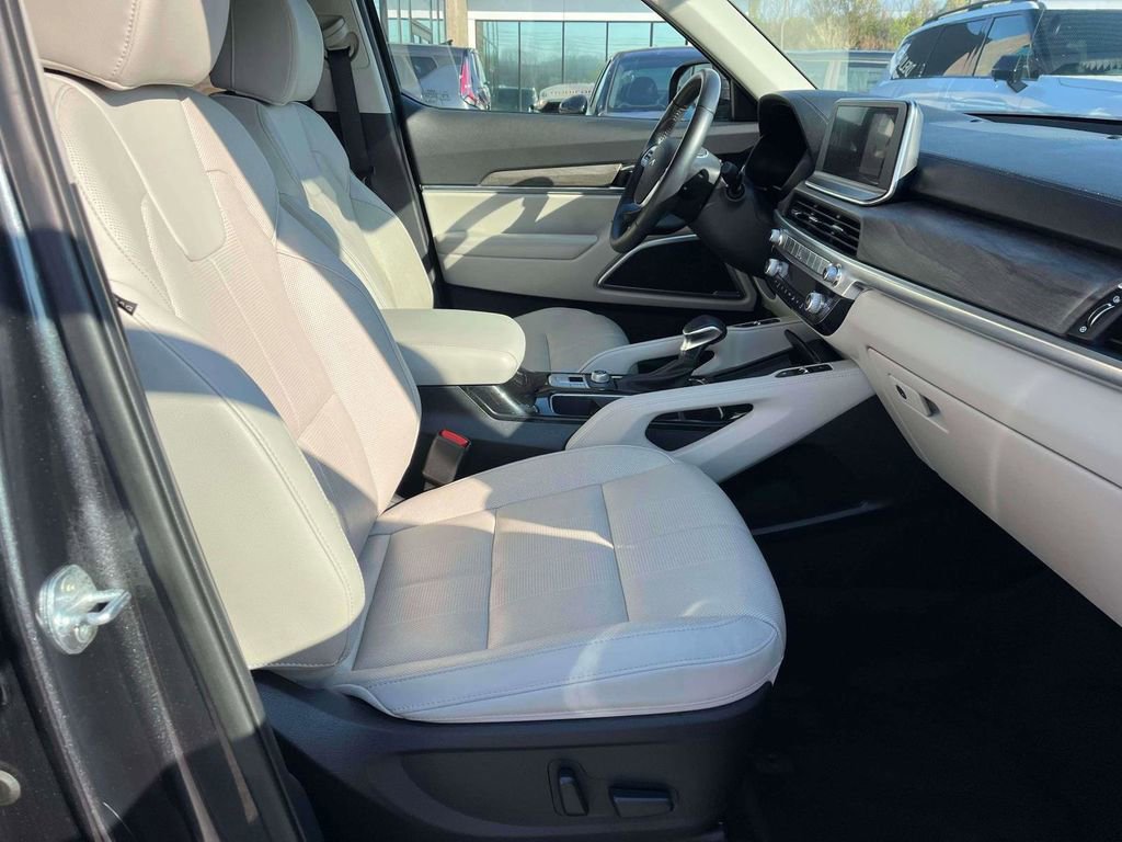 Used 2022 Kia Telluride EX w/ Towing Package image 13
