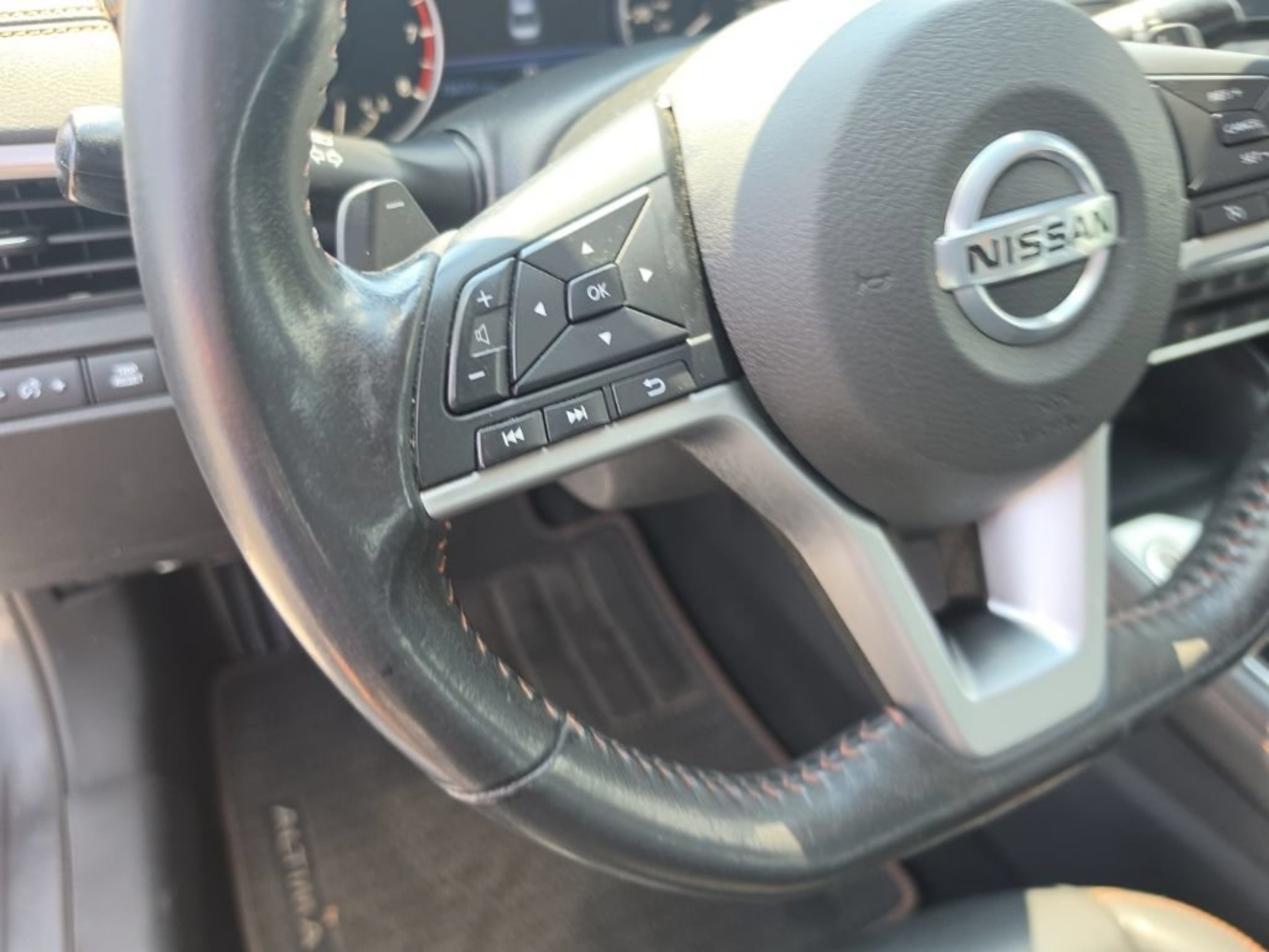 Used 2022 Nissan Altima 2.5 SR FWD image 11
