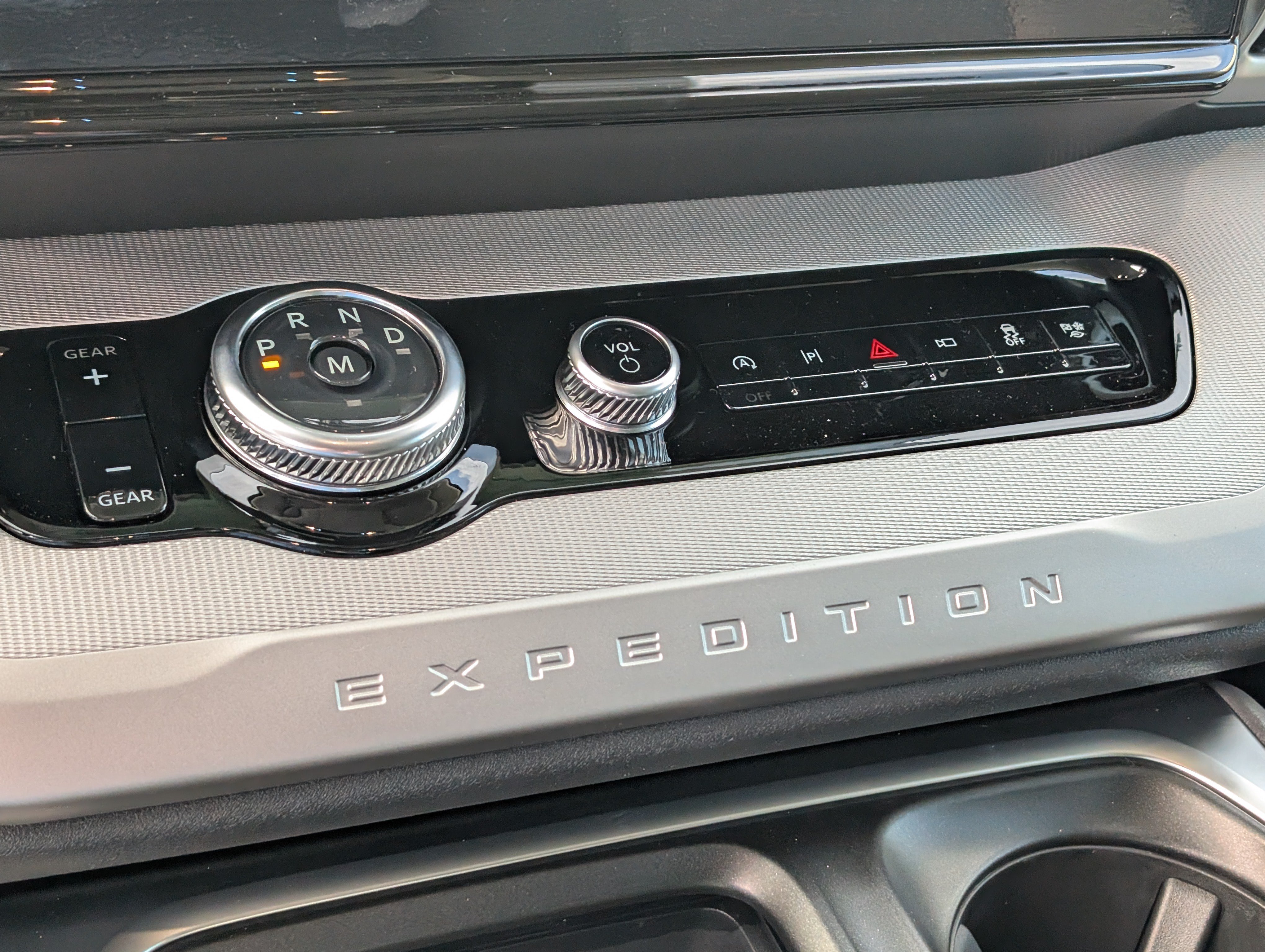 New 2026 Ford Expedition Active RWD image 30