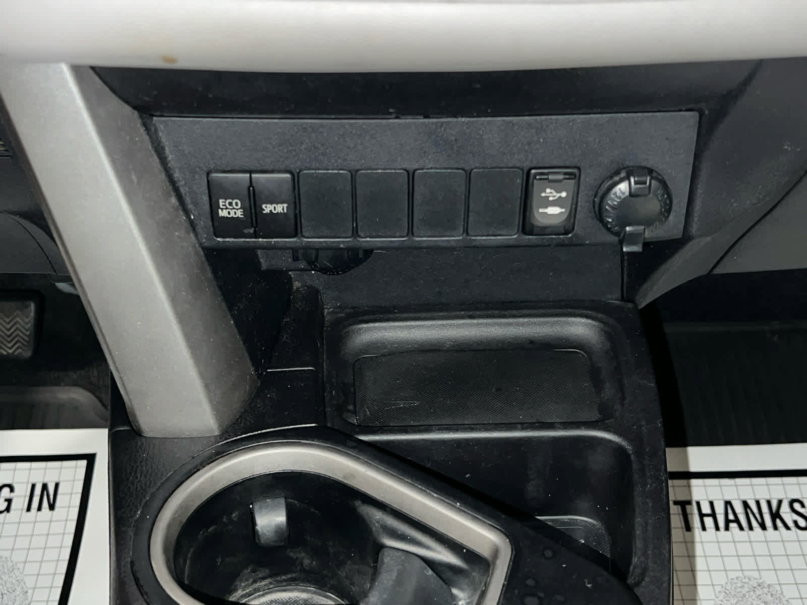 Used 2016 Toyota RAV4 XLE w/ Convenience Package AWD/4WD image 28