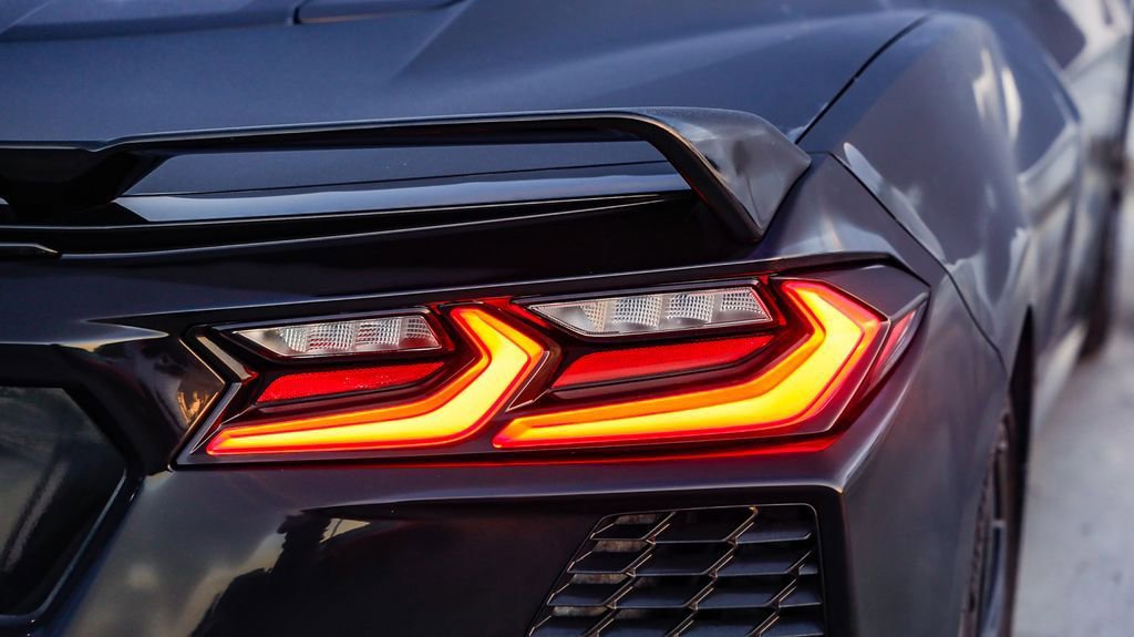 Used 2021 Chevrolet Corvette Stingray Premium Cpe w/ Z51 Performance Package image 10