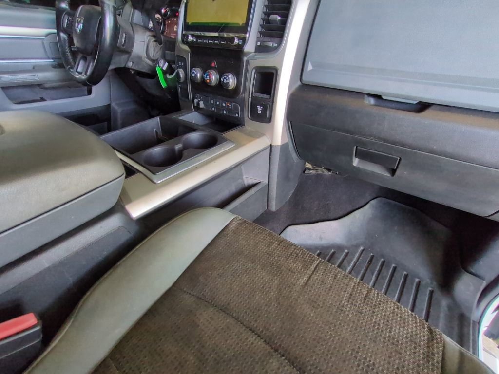 Used 2015 RAM 2500 Big Horn image 23