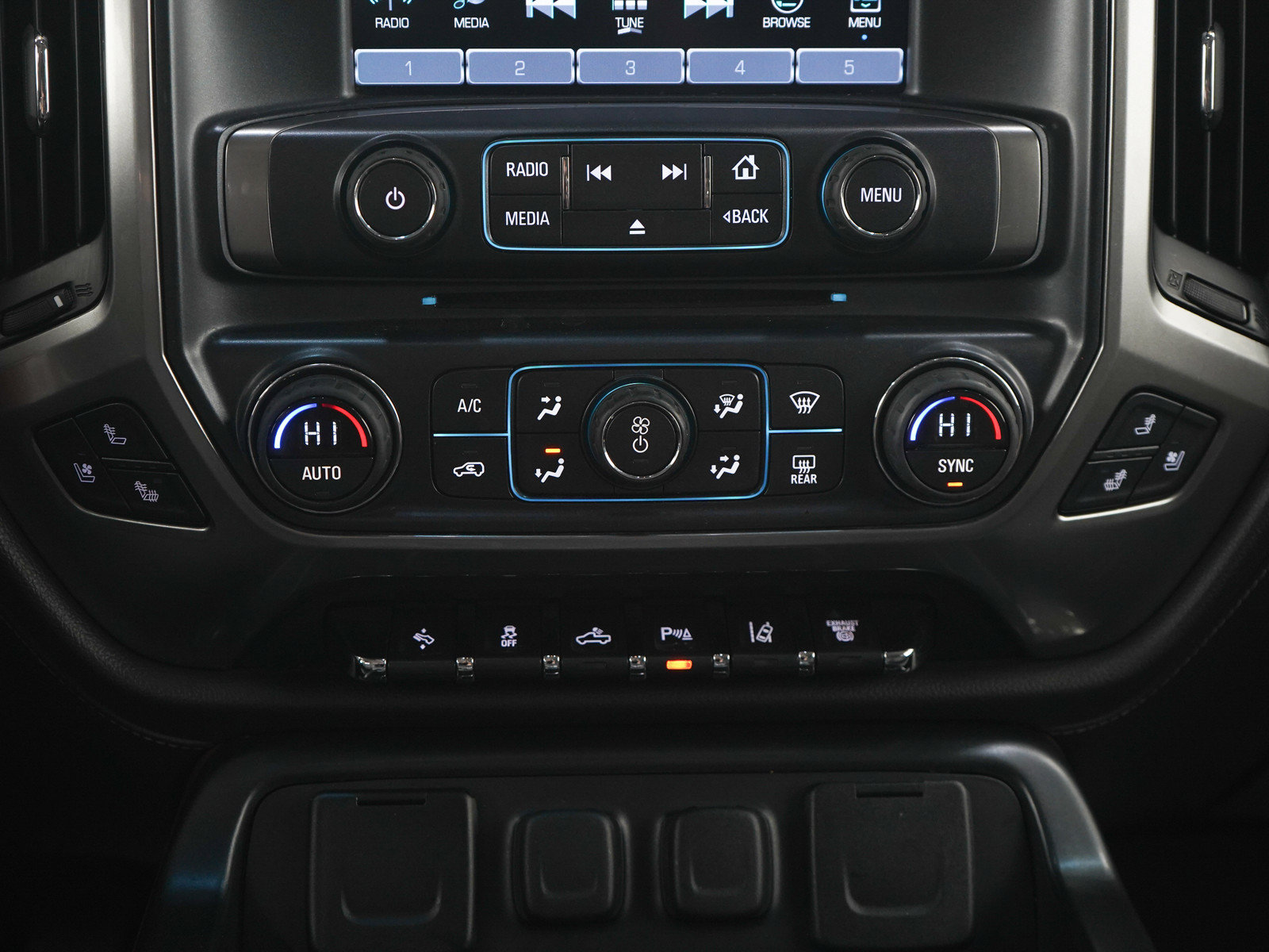 Used 2016 Chevrolet Silverado 2500 LTZ w/ Duramax Plus Package AWD/4WD image 19