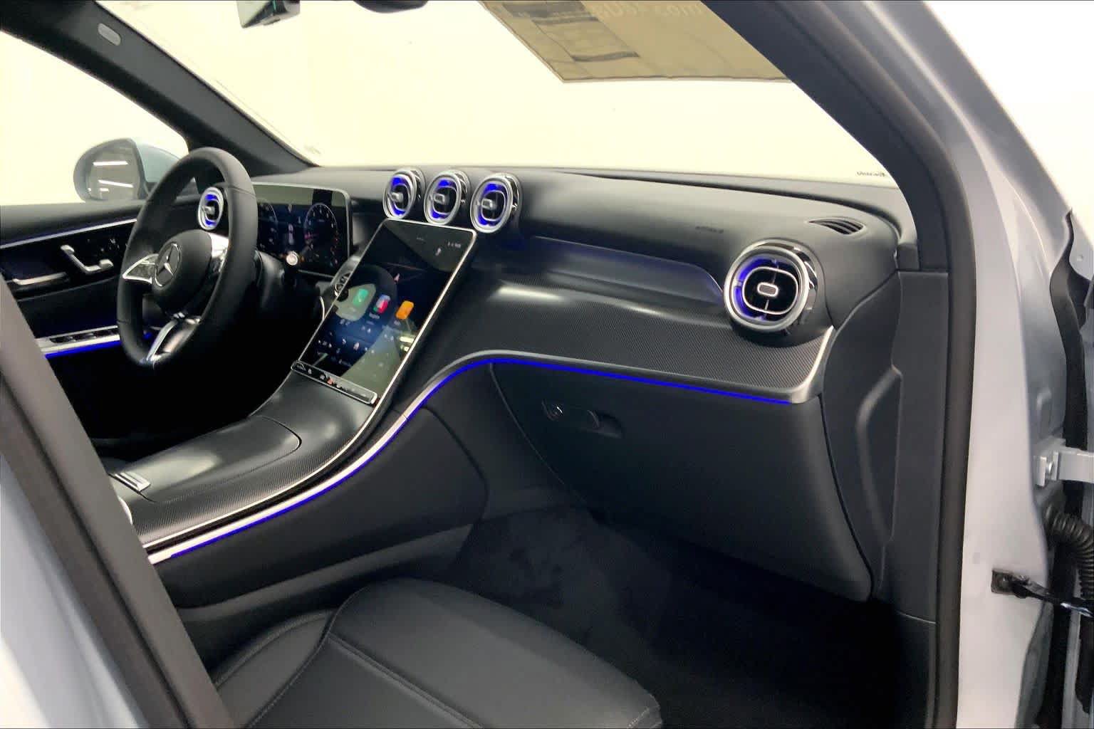 New 2026 Mercedes-Benz GLC 300 image 12