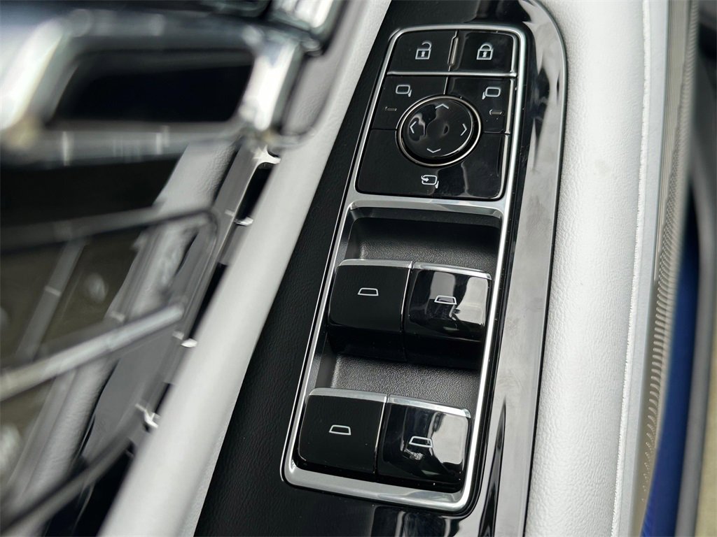 New 2026 Cadillac Optiq Sport 1 image 22