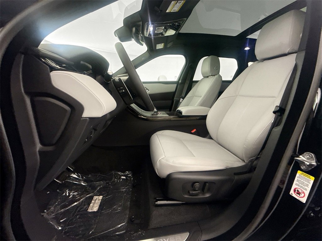 New 2026 Land Rover Range Rover Velar Dynamic SE image 20