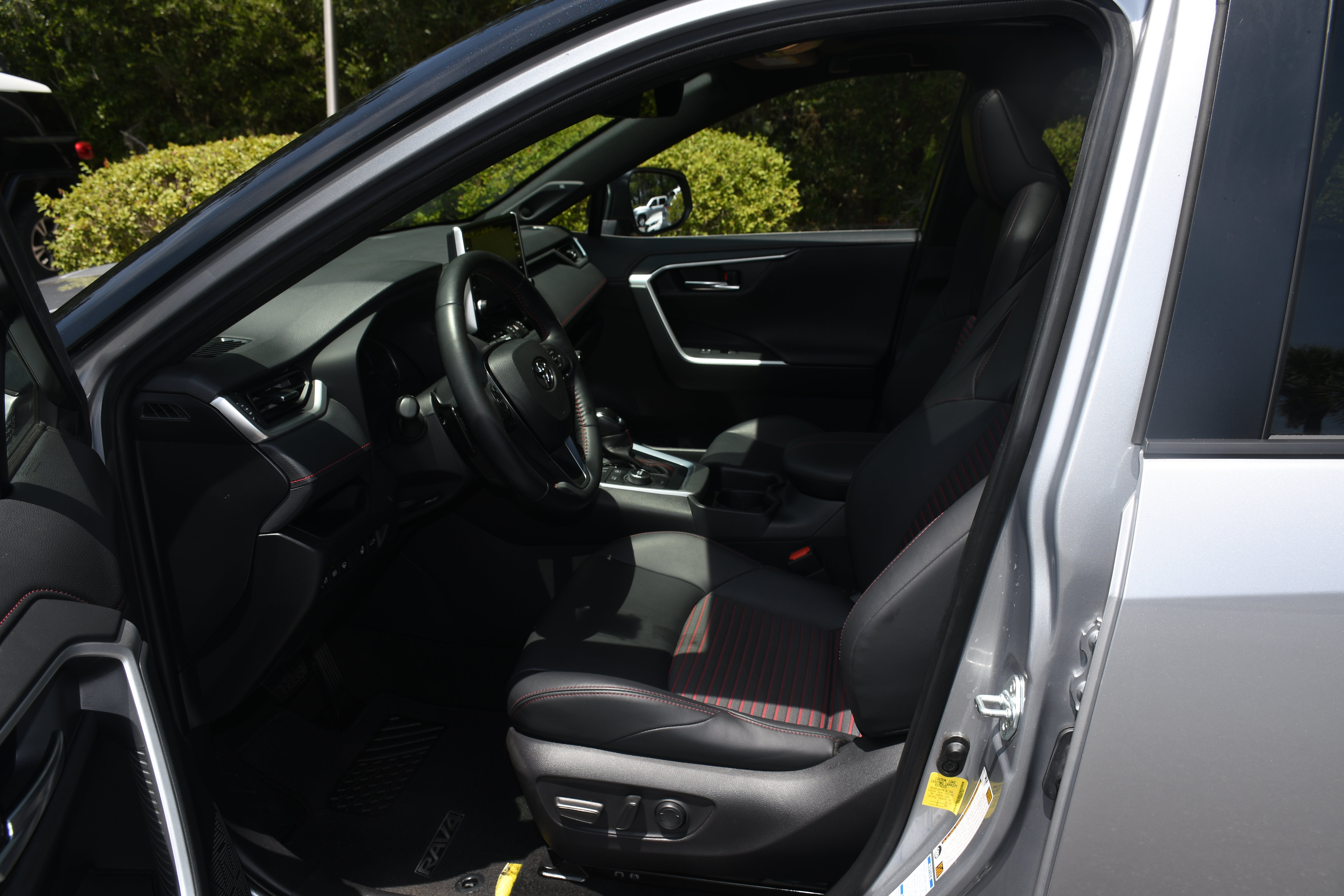 Used 2021 Toyota RAV4 XSE w/ Weather Package AWD/4WD image 8