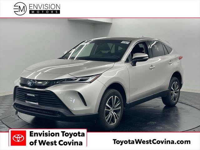 Certified 2024 Toyota Venza LE AWD/4WD image 1
