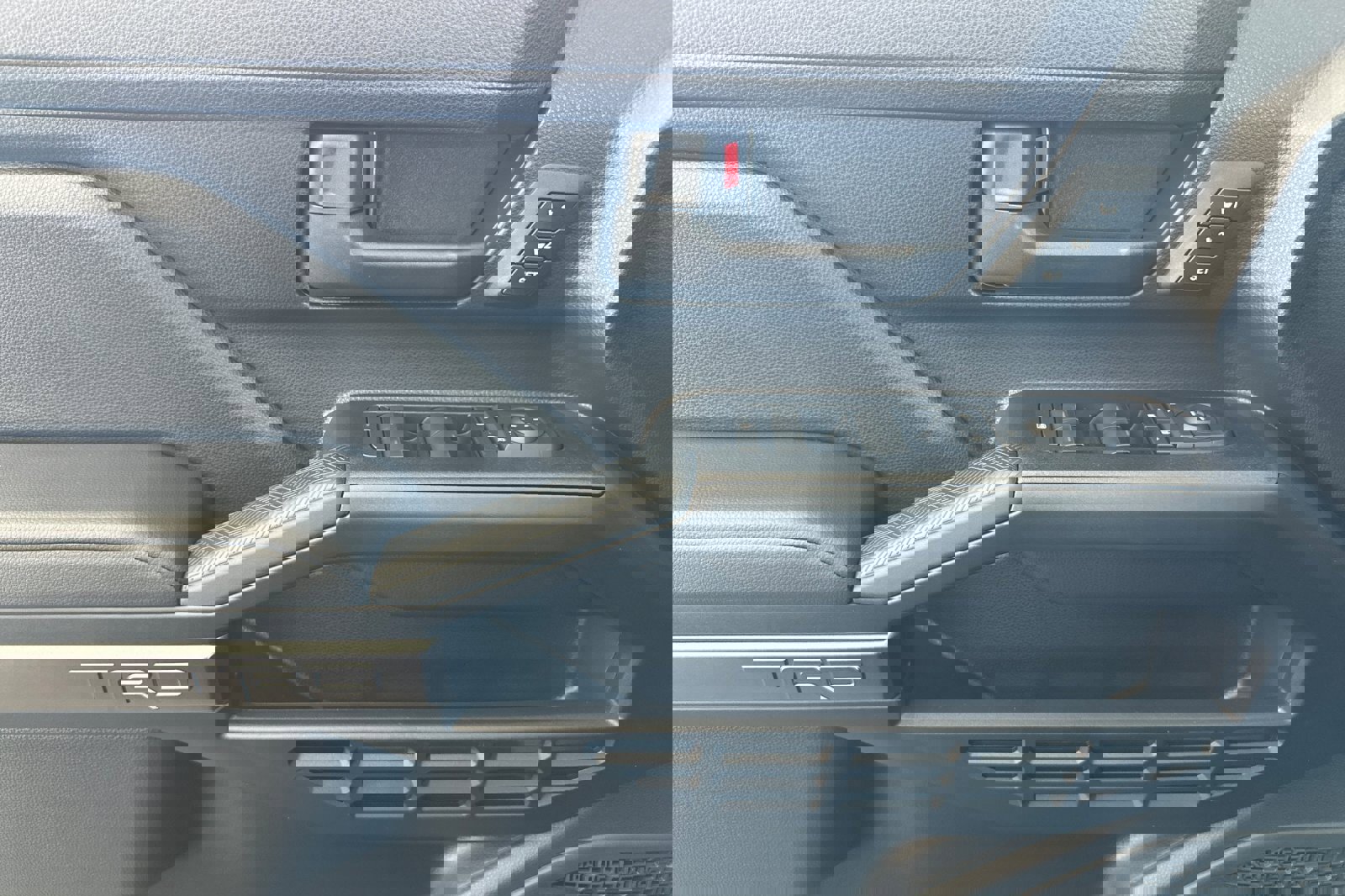 New 2025 Toyota 4Runner TRD Off-Road Premium image 10