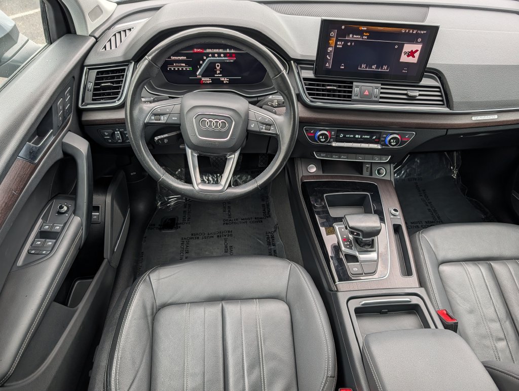 Used 2022 Audi Q5 2.0T Premium Plus w/ Premium Plus Package AWD/4WD image 19