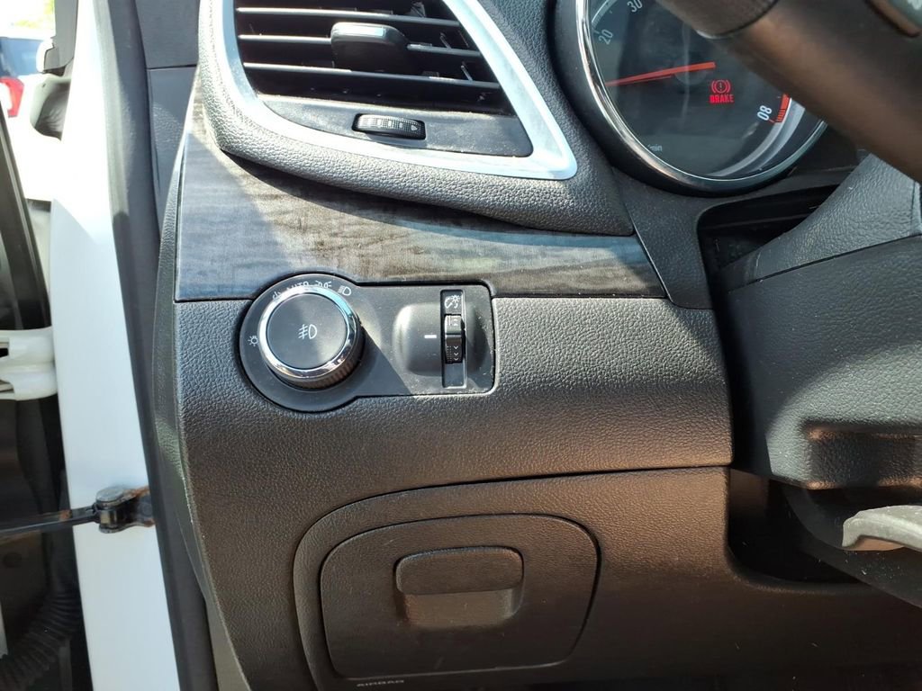 Used 2016 Buick Encore Convenience AWD/4WD image 13