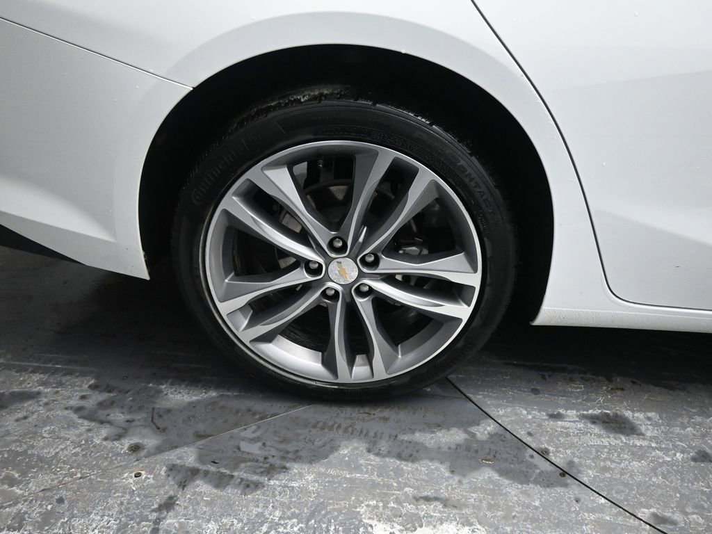 Used 2024 Chevrolet Malibu LT image 17