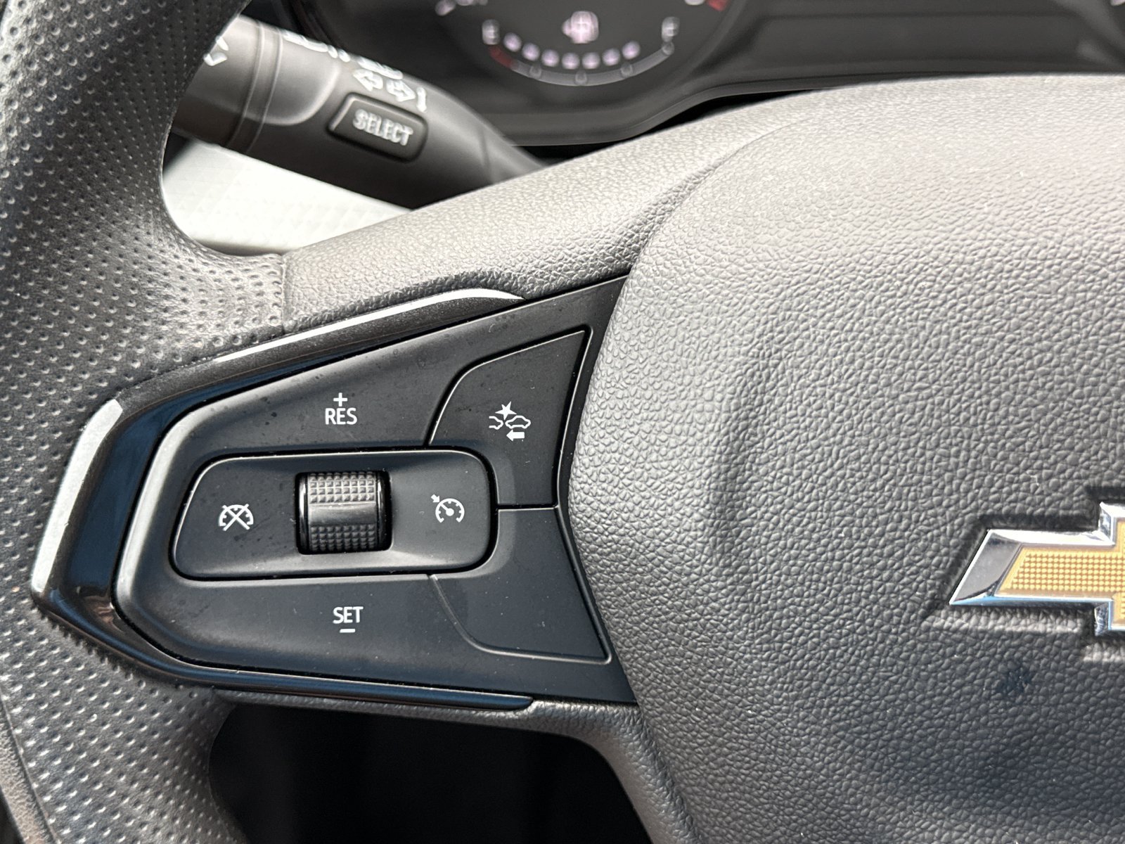 Used 2024 Chevrolet Trax LS FWD image 18