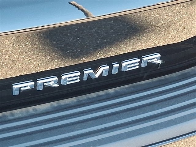 Used 2025 Chevrolet Suburban Premier image 29