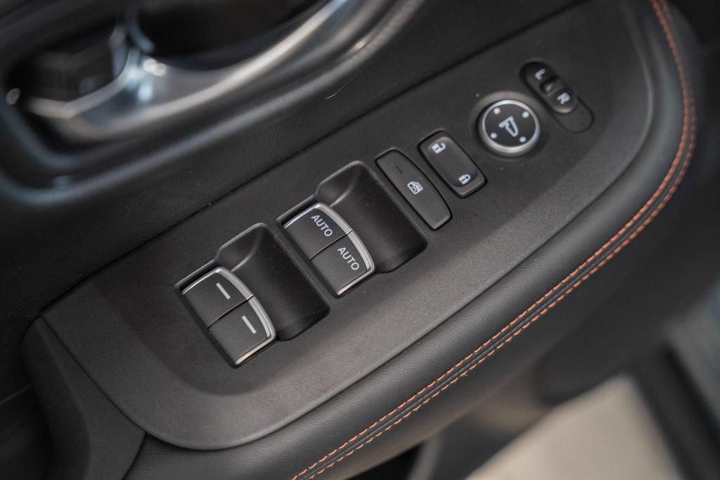 Used 2024 Honda HR-V Sport image 33