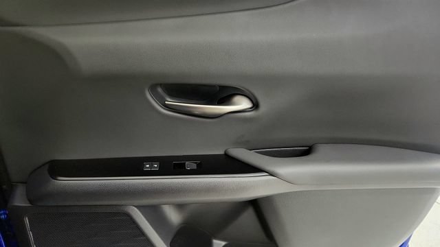 Used 2024 Lexus UX 250h F Sport FWD image 37