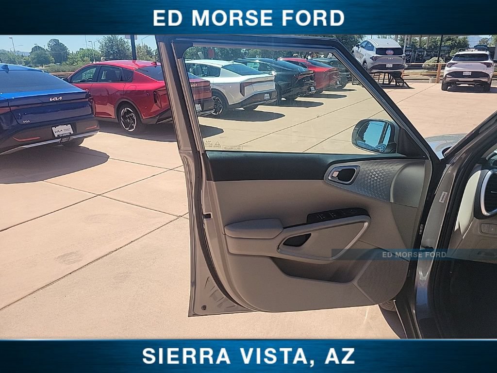 Certified 2025 Kia Soul LX FWD image 10