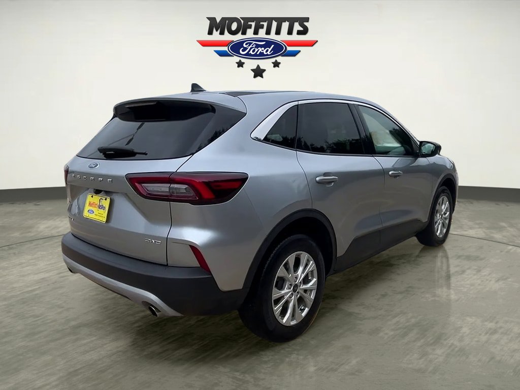 Used 2023 Ford Escape Active AWD/4WD image 5