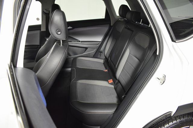 Used 2024 Volkswagen Taos SE FWD image 28