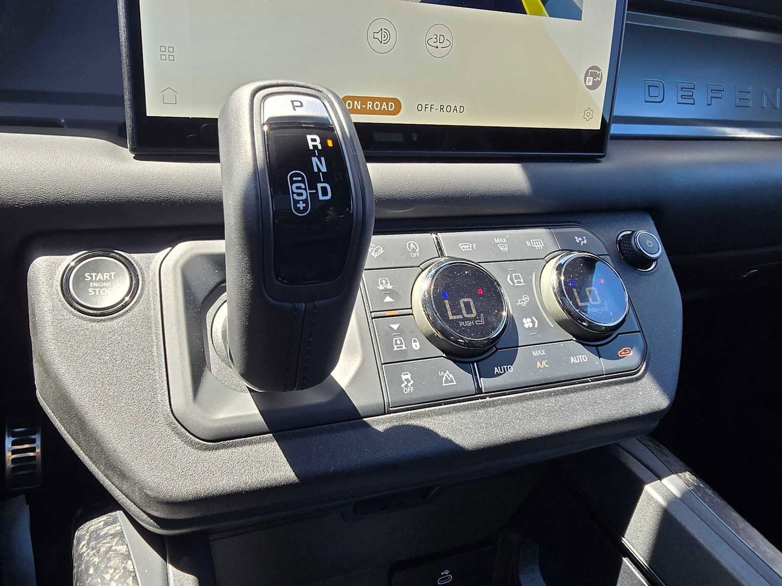 New 2025 Land Rover Defender 110 image 31