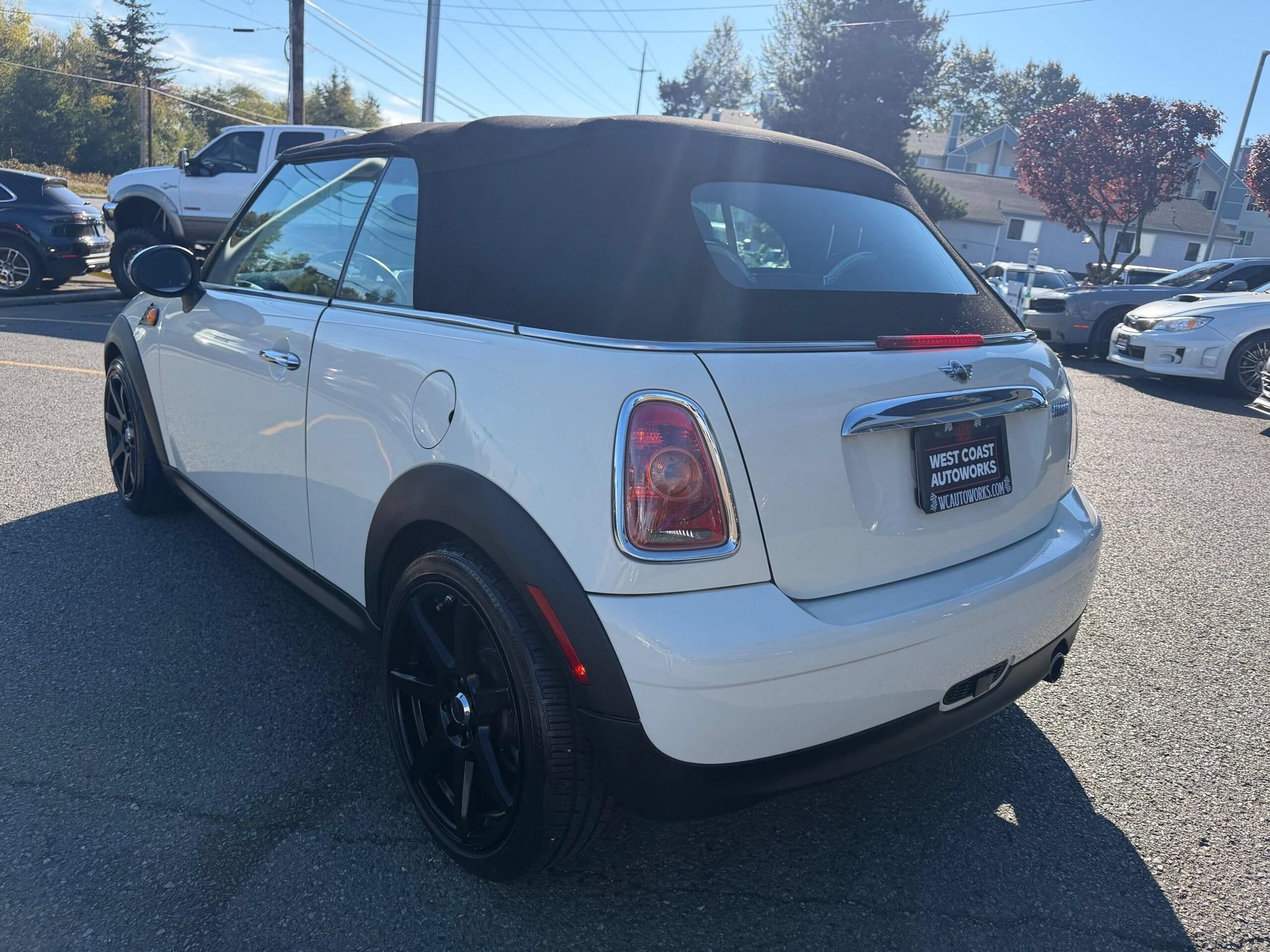 Used 2010 MINI Cooper Convertible FWD image 7