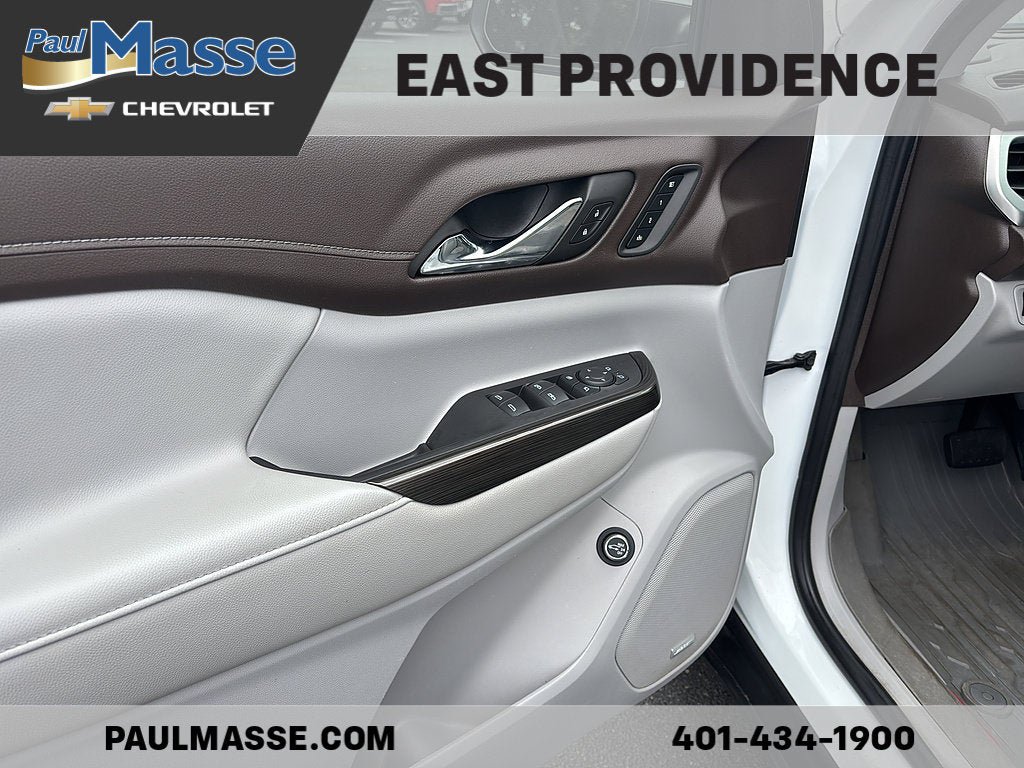 Used 2023 GMC Acadia SLT w/ Preferred Package AWD/4WD image 10