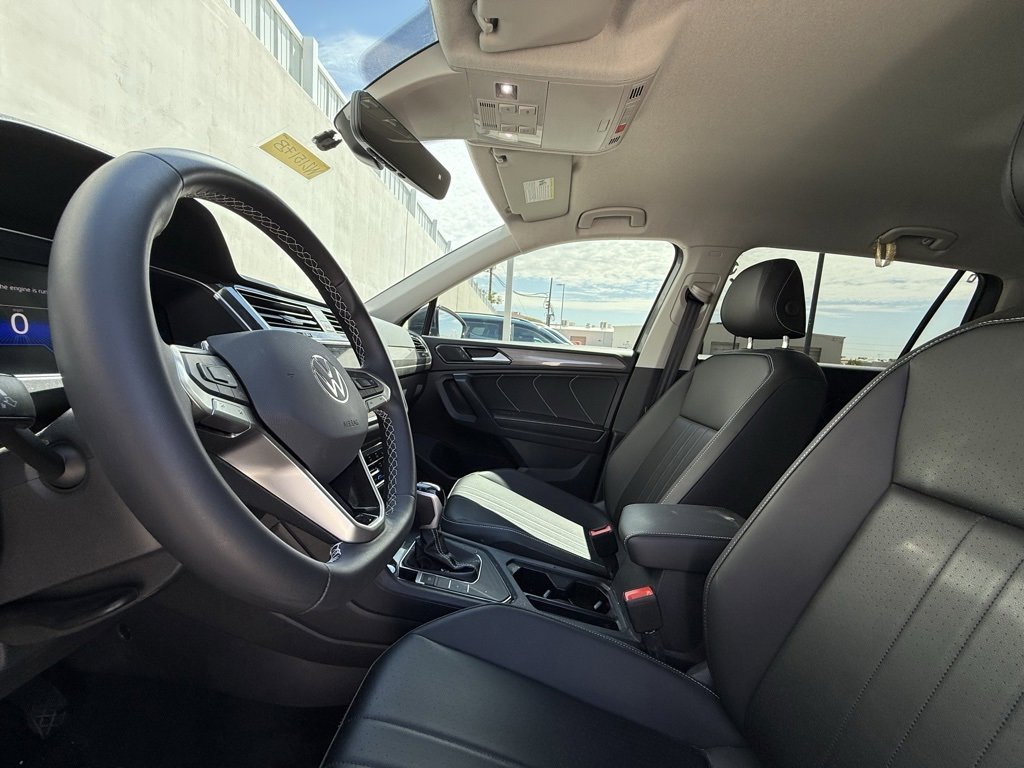 Certified 2024 Volkswagen Tiguan SE image 5
