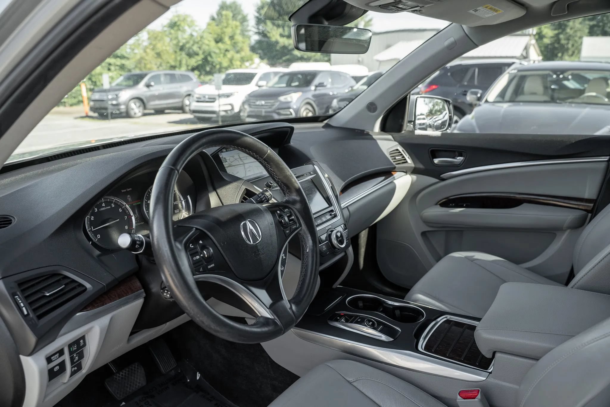 Used 2017 Acura MDX w/ Technology Package AWD/4WD image 6