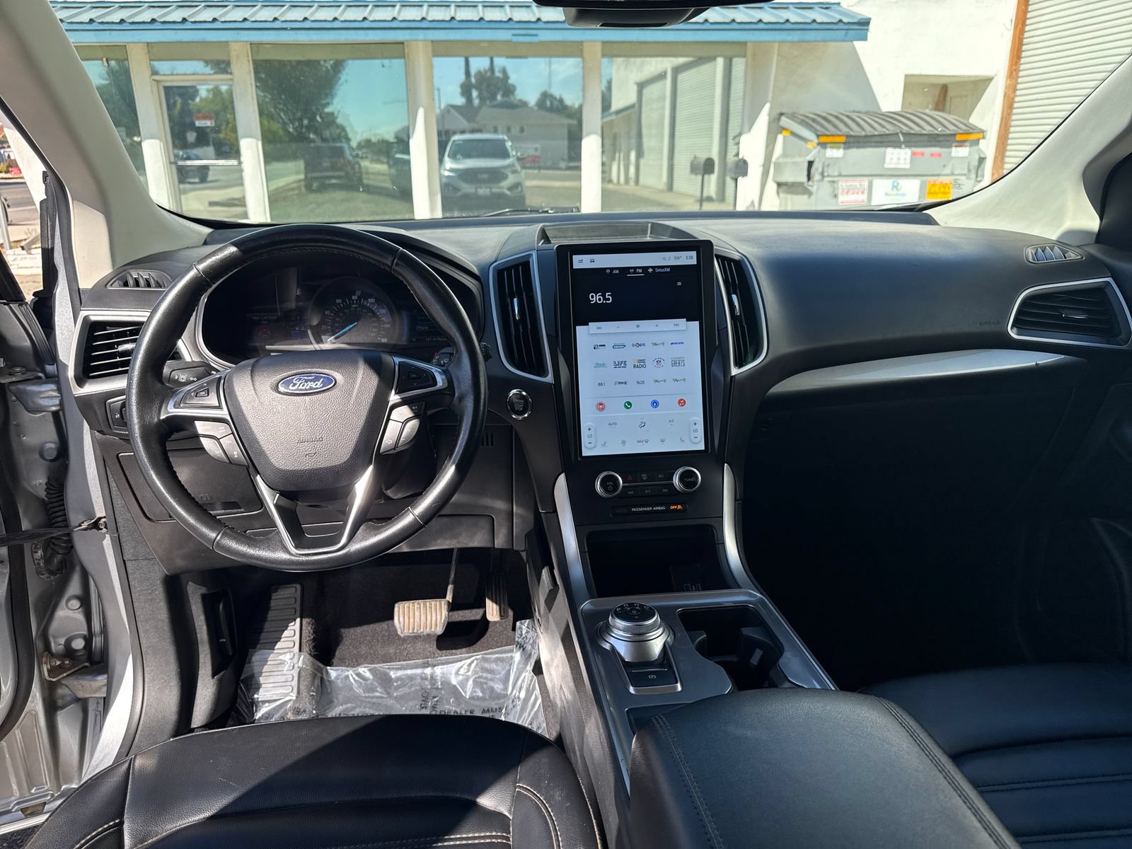 Used 2023 Ford Edge SEL AWD/4WD image 12