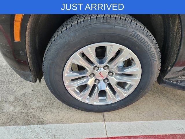 Used 2025 GMC Yukon XL Denali image 9