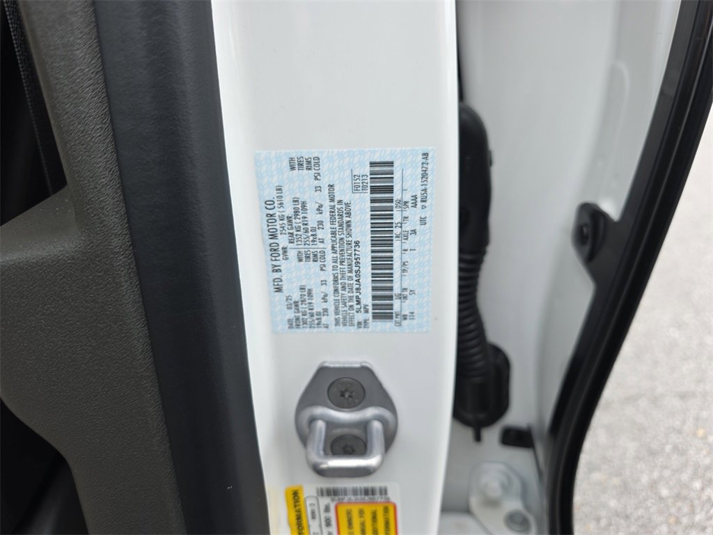 Used 2025 Lincoln Nautilus Premier w/ Equipment Group 102A image 43