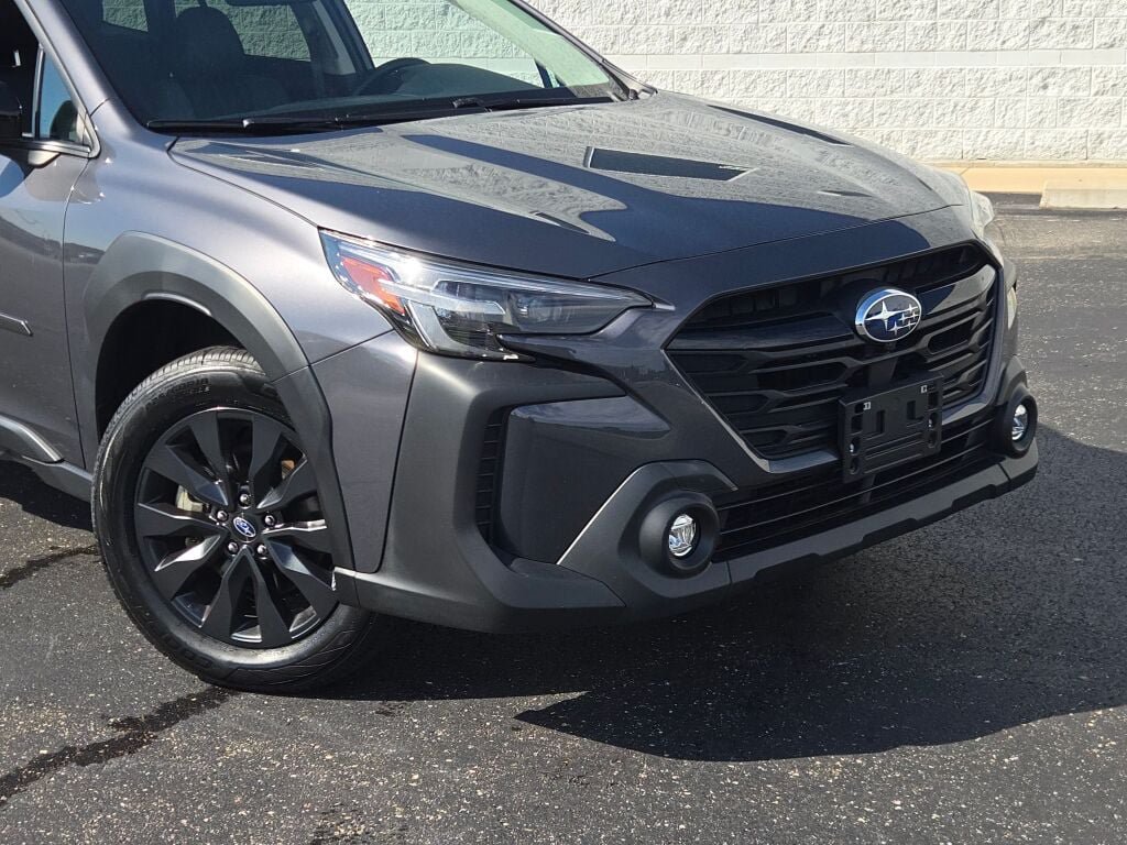 Certified 2024 Subaru Outback Onyx Edition XT AWD/4WD image 2