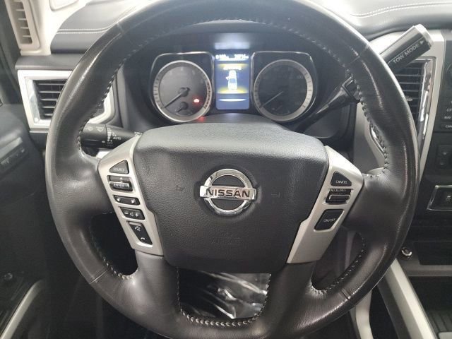 Used 2018 Nissan Titan PRO-4X w/ Pro-4x Convenience Package AWD/4WD image 27